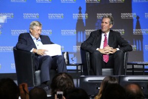 Brian Pallister (R) is pictured here in 2014. (Mark Blevis / Flickr)